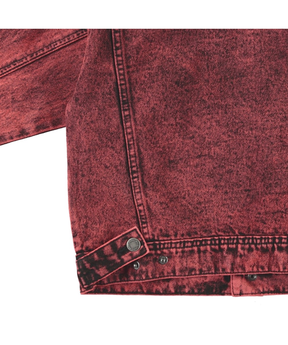 Honore - Fiesta Dye - Rote Jeansjacke für Kinder im gewaschenen Baumwoll-Look.