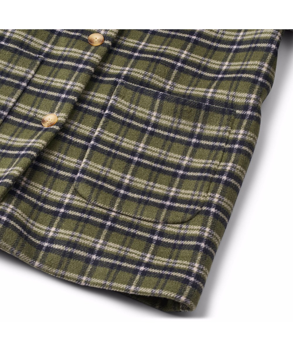 Hope - Evergreen Check - Knielanger blau, grün und weiß karierte Jacke für Kinder aus recyceltem Polyester und Wollmischung.