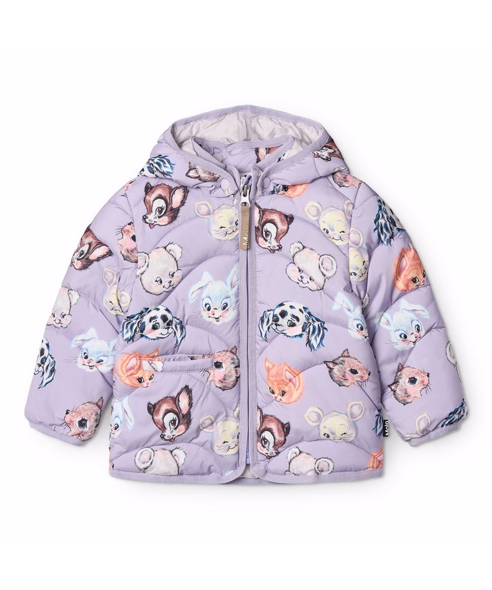 Harmony - Itty Bitty Purple - Lila wasserabweisende gesteppte Jacke für die Kleinen aus recyceltem Polyester mit lila Futter, lila Kanten und einem Druck bunter Tiere aus alten Cartoons.