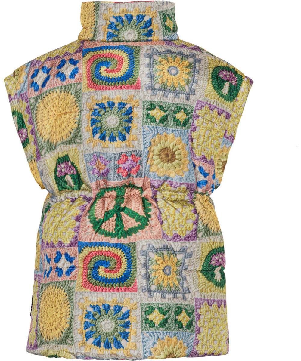 Harsha - Joyfull Crochet - Gepolsterte Weste aus recyceltem Polyester mit gehäkeltem Muster