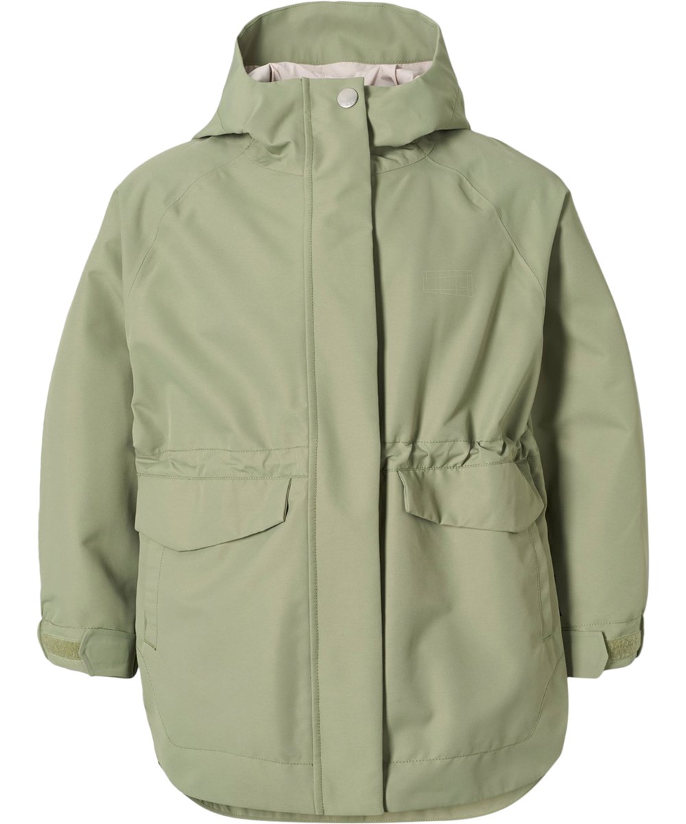 Hennah - Dusty Olive - Blaue wind- und wasserabweisende gesteppte Baumwolljacke für Kinder mit weichem Rippstrick am Hals und an den Ärmeln.