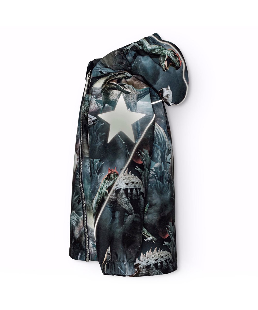 Hopla - Dino In Space - Wind- und wasserdichte Winterjacke für Kinder aus recyceltem Polyester mit einem Druck von Dinosauriern im Weltraum in Blau-, Grün- und Brauntönen.