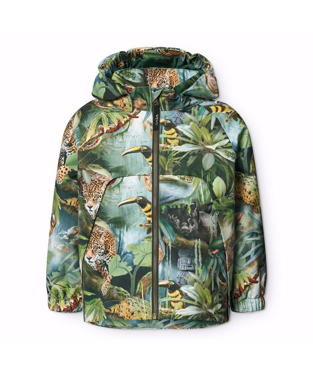 Hoplas - Jungle Life - Grüne wind- und wasserdichte Jacke für Kinder aus recyceltem Polyester mit einem bunten All-Over-Druck der Tiere im Dschungel.
