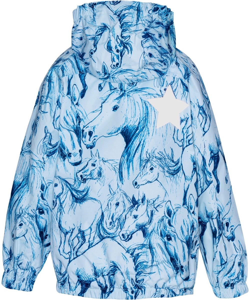 Waiton - Sky Blue Horses - Hellblaue Regenjacke aus atmungsaktivem Material mit Pferdeaufdruck.