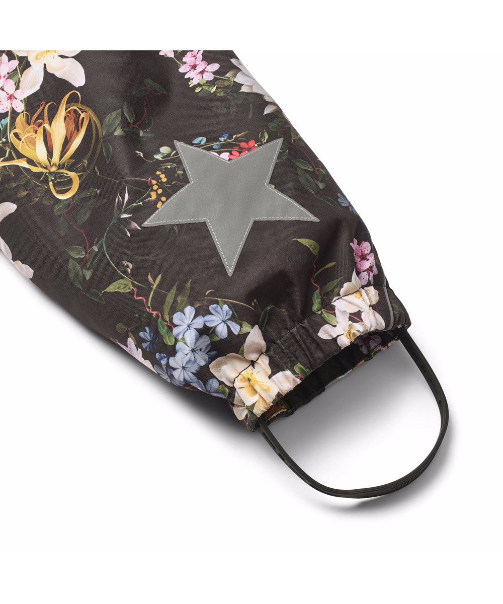 Polaris Fur - Paisley Flowers - Wind- und wasserdichter dunkelgrüner Schneeanzug für einen kalten Winter oder Skiurlaub aus recyceltem Polyester und gefüttert mit 3M™ Thinsulate™.