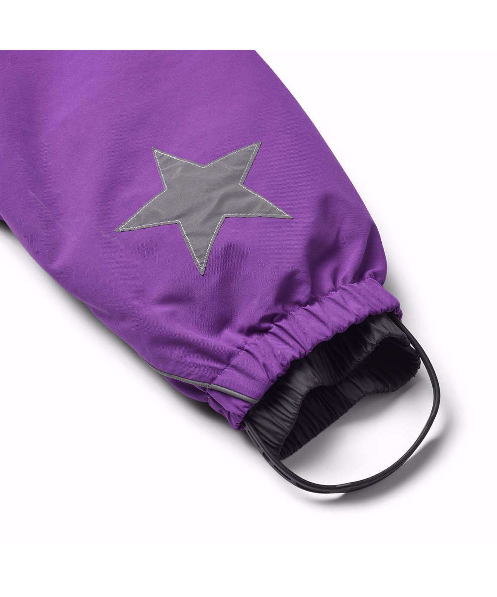 Polaris - Warm Purple - Lila Kinder-Schneeanzug aus recyceltem Polyester.