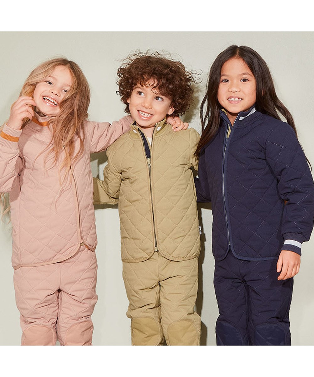 Hatton - Nougat - Thermal set in taupe