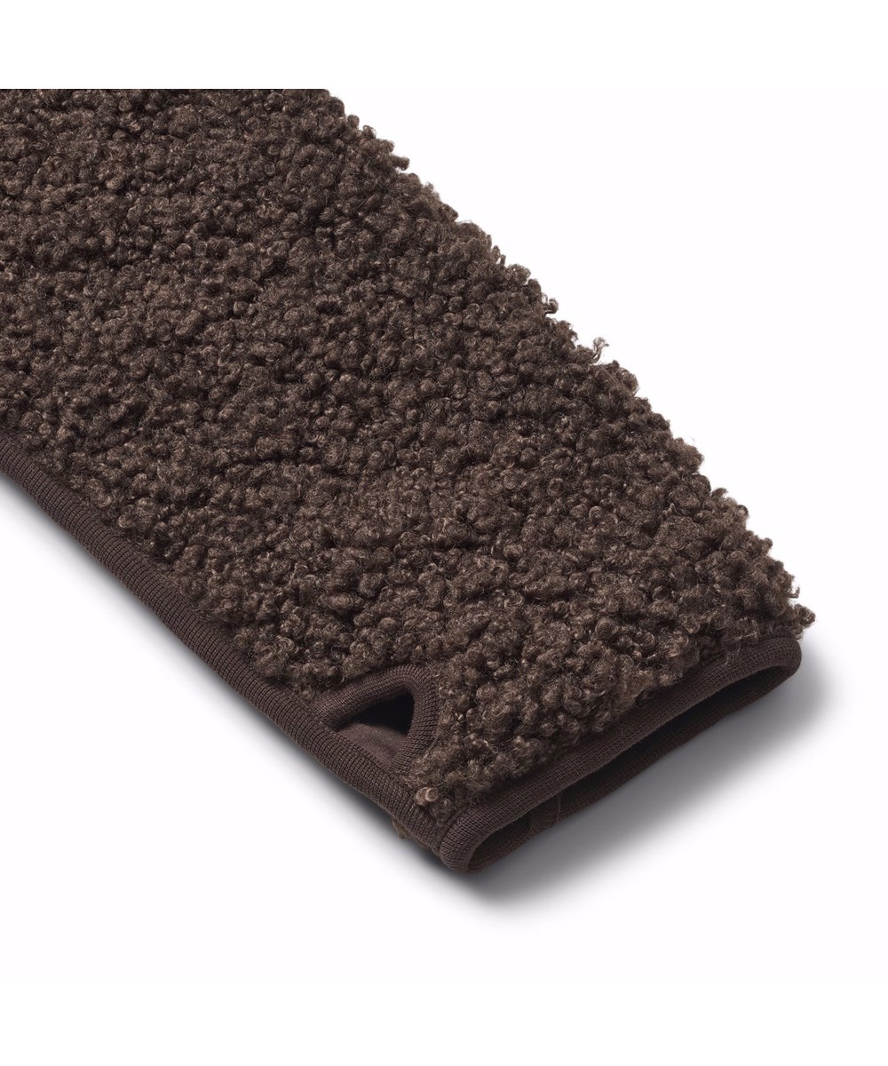 Ulan - Dark Cocoa - Dark brown fleece jacket for children made of recycled polyester with a nice back patch in durable nylon.