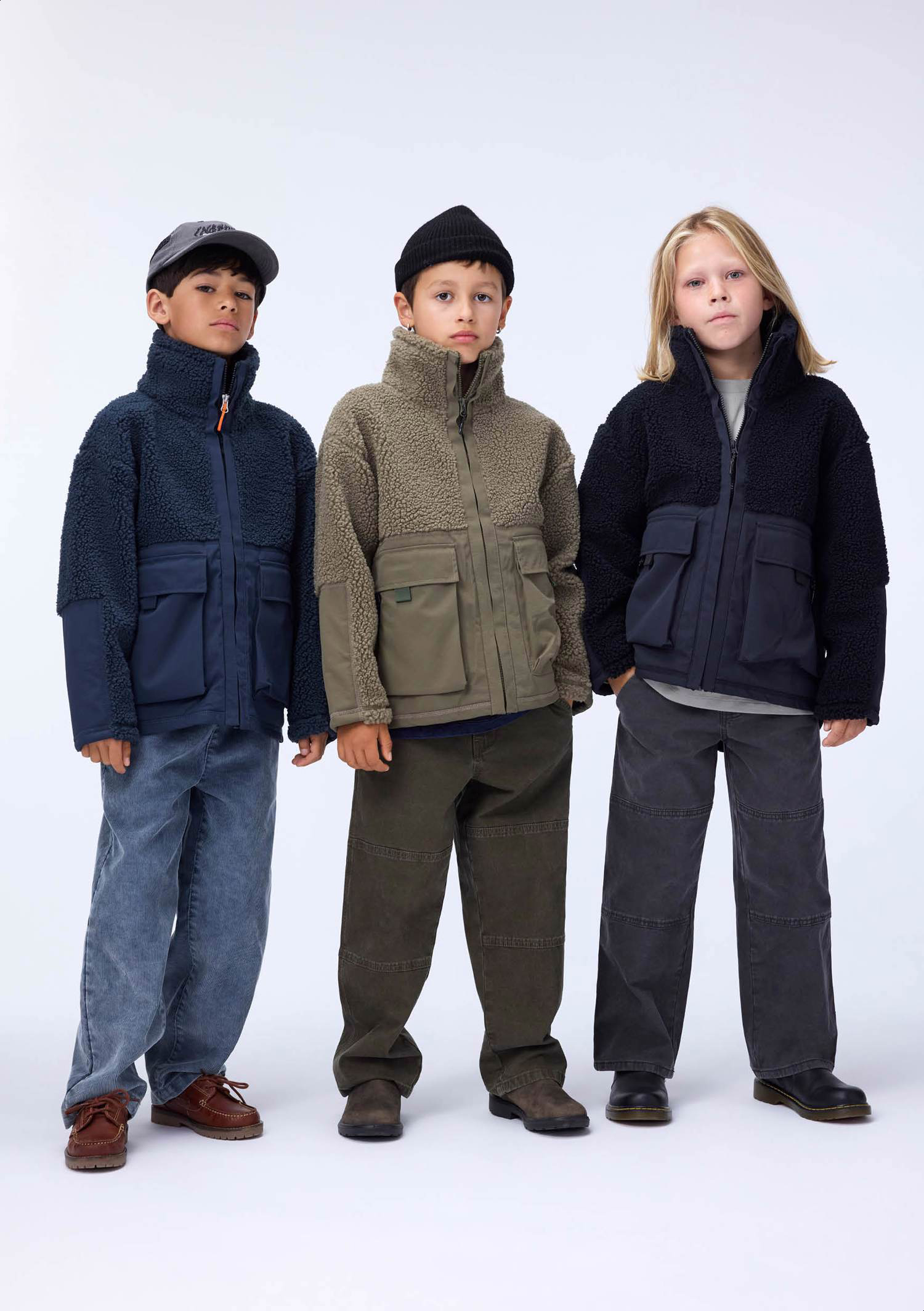 Utha - Bark Green - Dark green fleece jacket for children made of