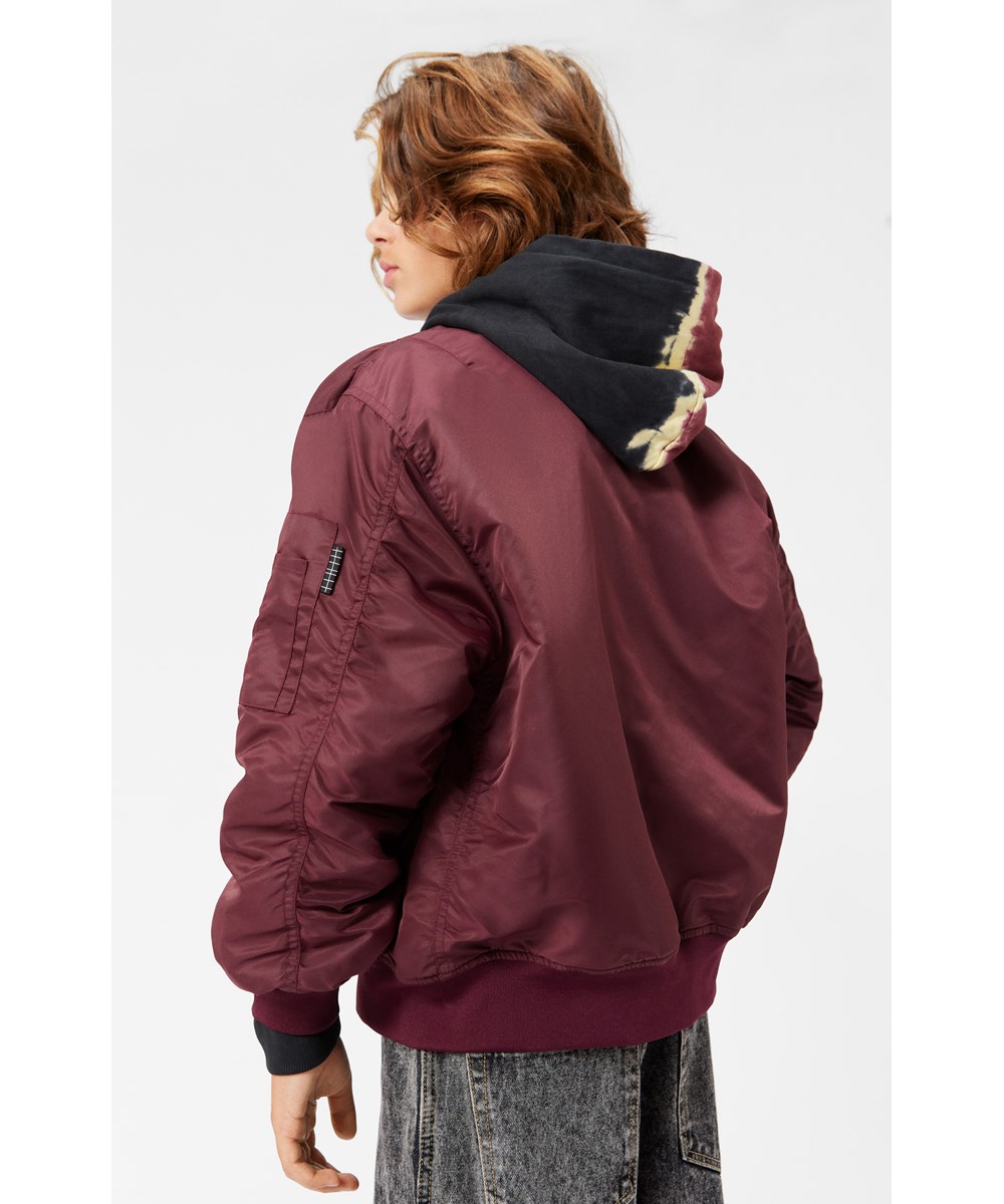 Howie - Dragon Blood -  Burgundy bomber jacket with a zipper.