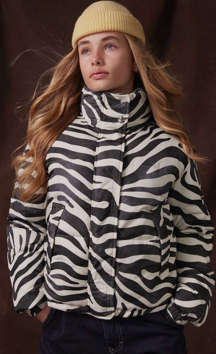 Hansine - Zebra - Water-repellent jacket for children in recycled polyester with zebra print.