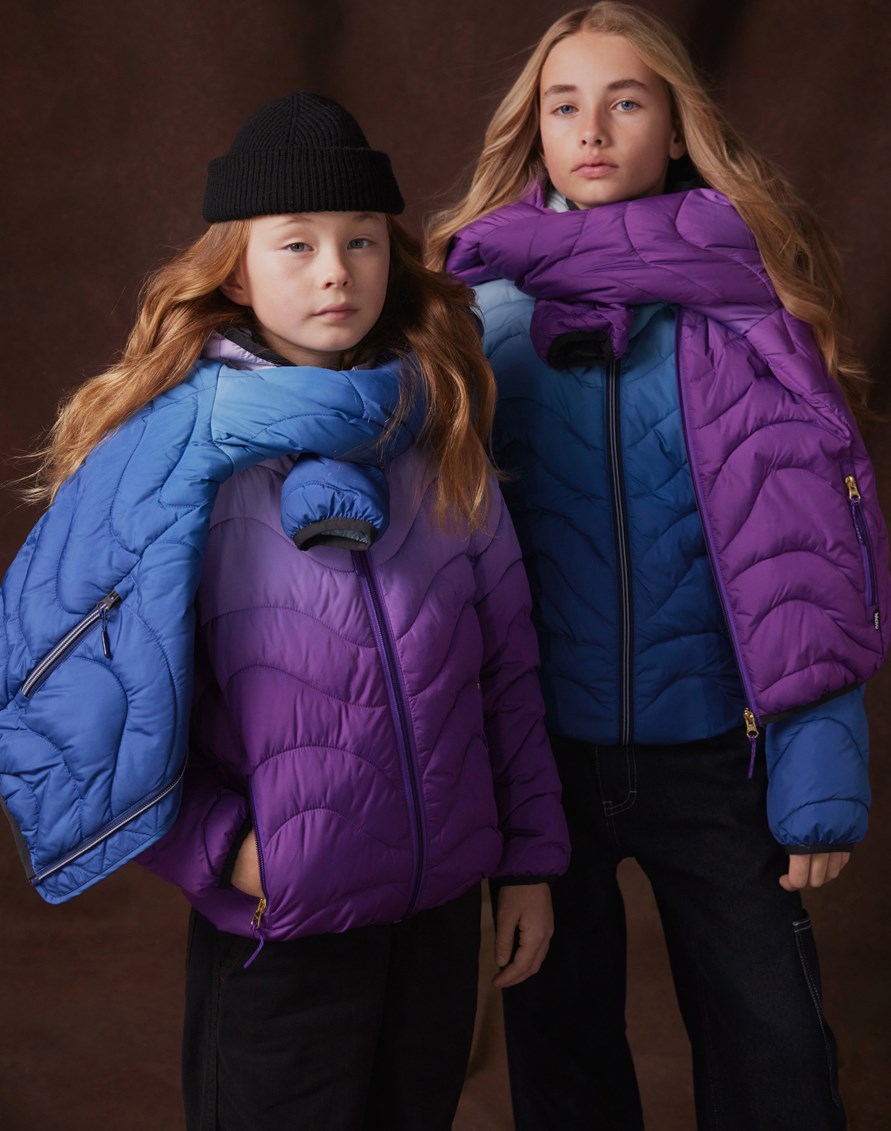 Hao - Warm Purple - Water-repellent children's puffer jacket in purple gradient colours.
