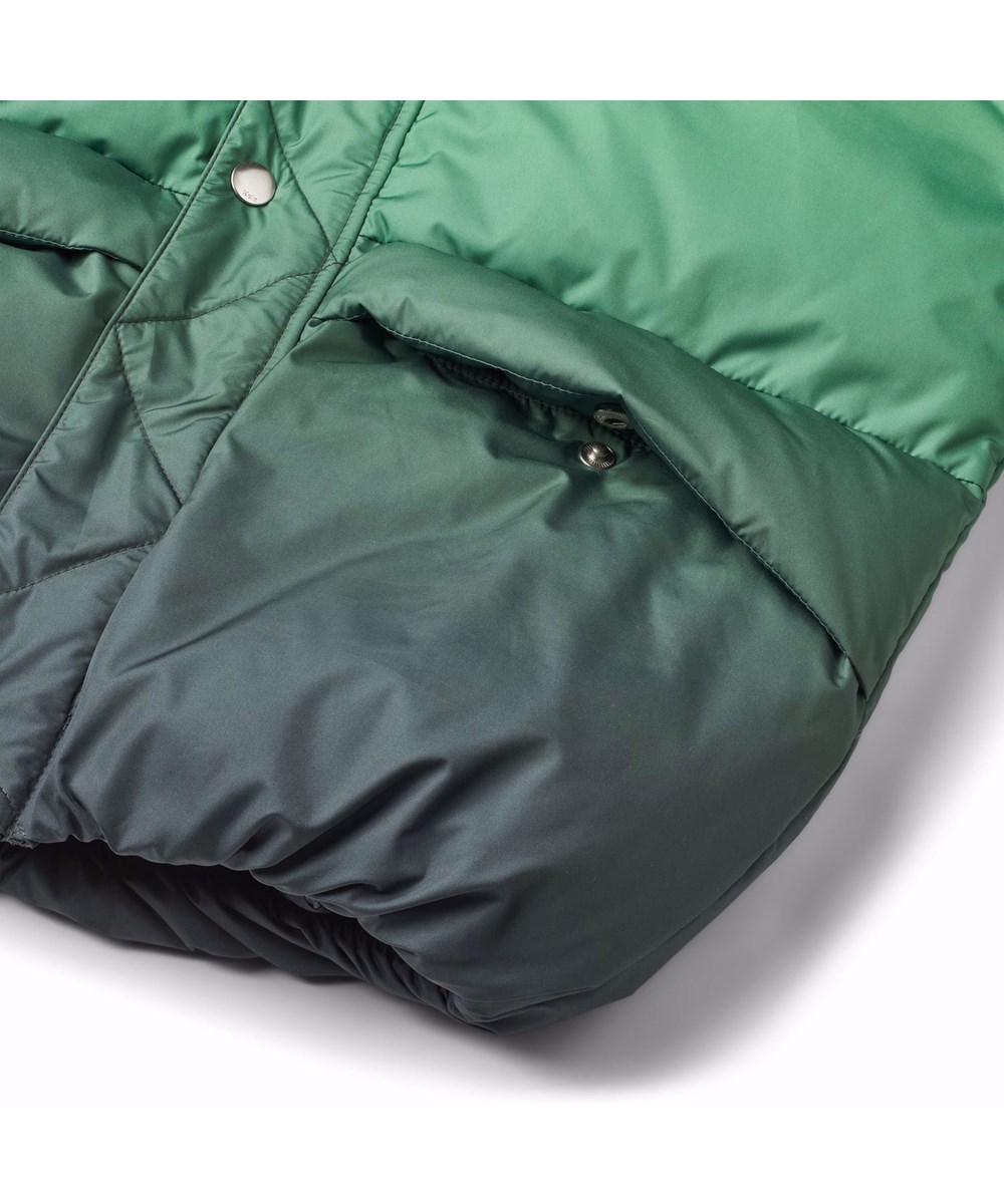 Hayden - Green Shades - Water-repellent jacket for children in recycled polyester in green gradient colours.