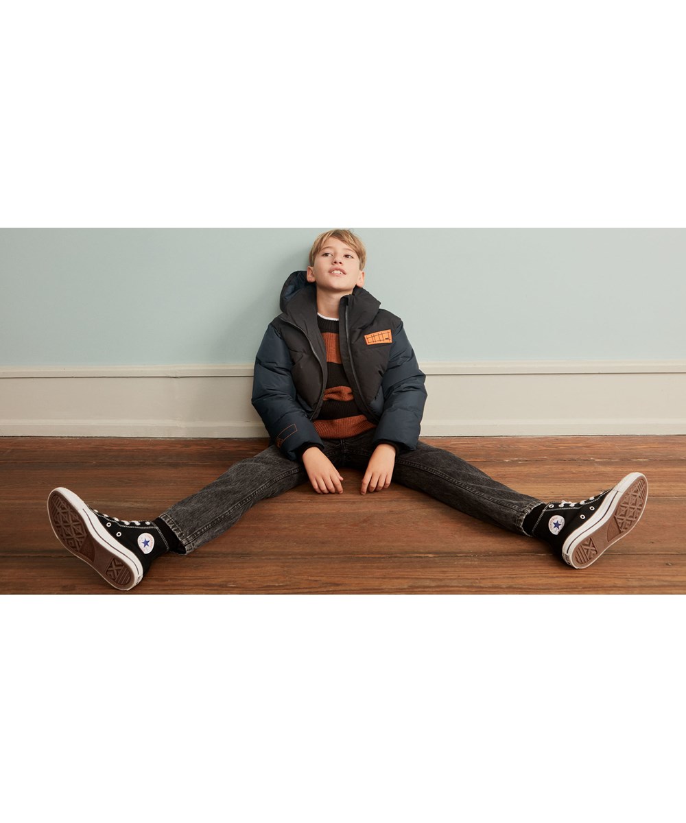 Hilo - Carbon - Green recycled down bomber jacket