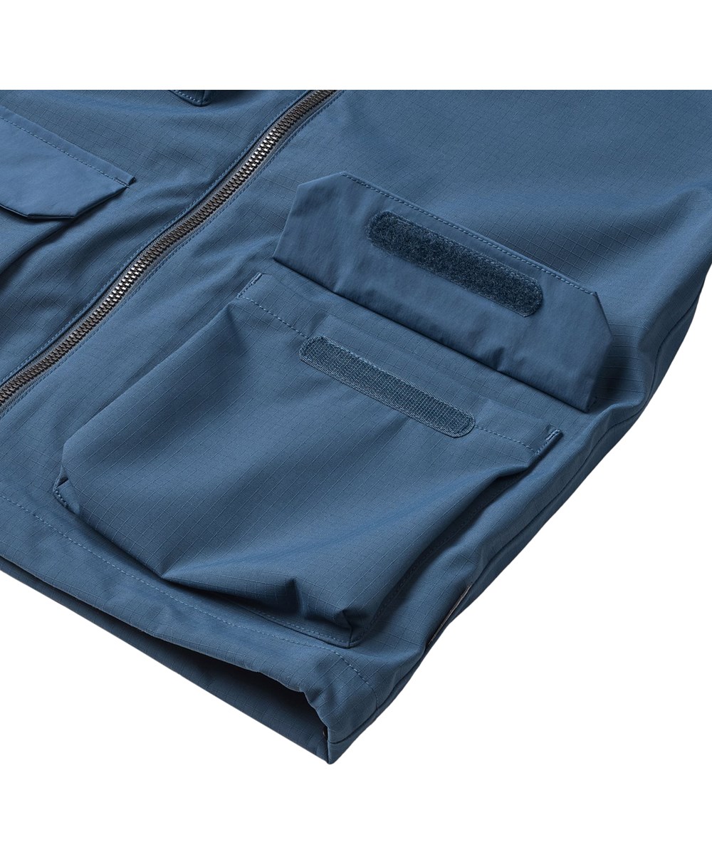Hobson - Oceanica - Dark blue functional jacket for children that is wind- and waterproof and made of recycled nylon.