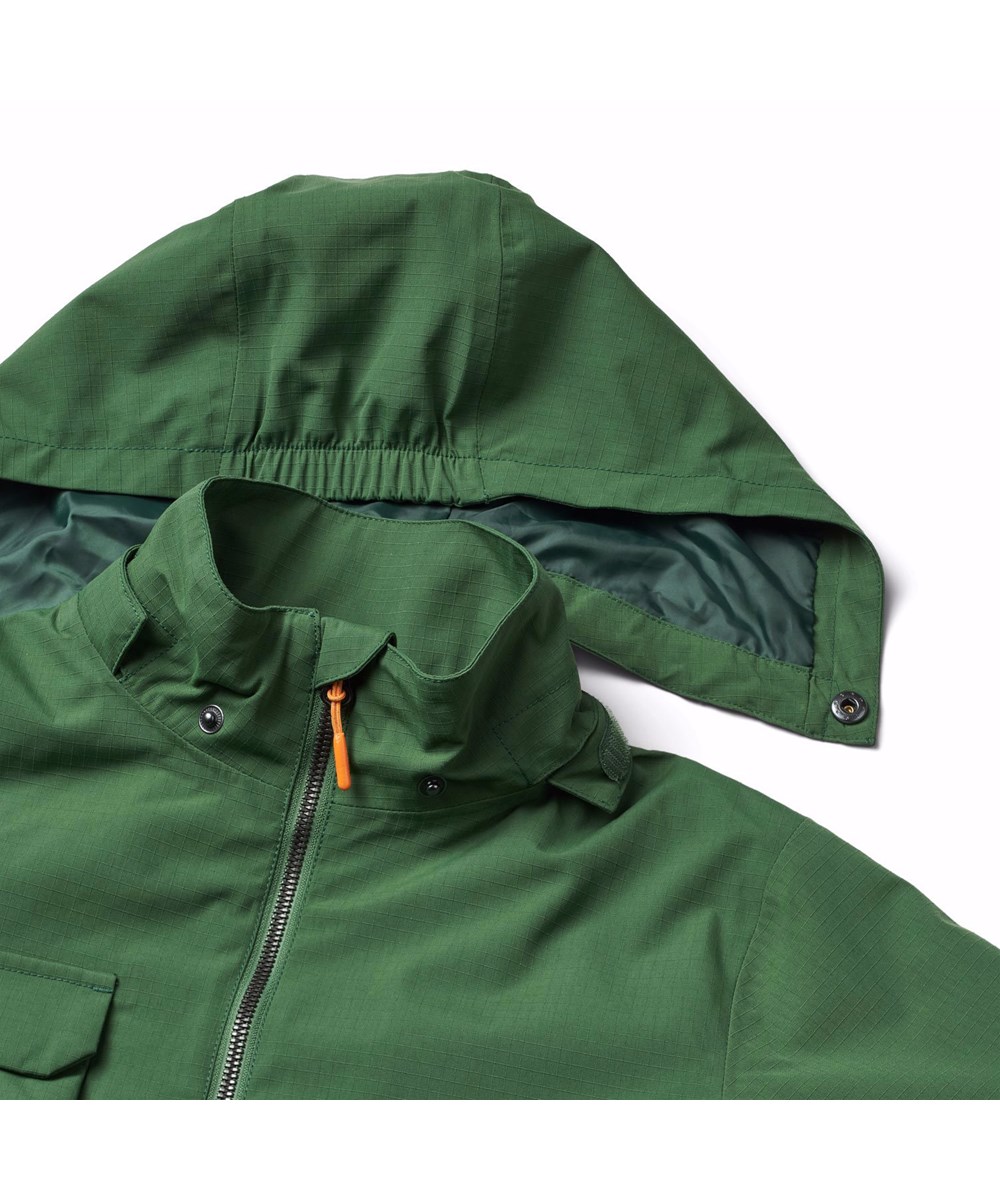 Hobson - Rubber Tree - Green wind- and waterproof raincoat for children in recycled nylon with detachable hood.