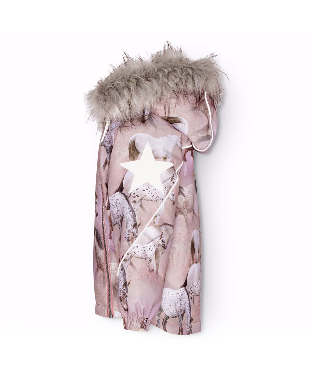 Hopla Fur - Dreamy Horses - Wind- and waterproof winter jacket for children in recycled polyester with a print of horses on a dreamy background in shades of pink and purple.