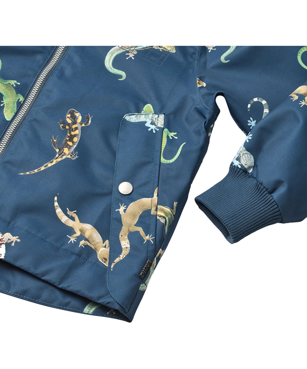 Hoplas - Gecko Oceanica - Wind- and waterproof dark blue jacket for children made from recycled polyester.