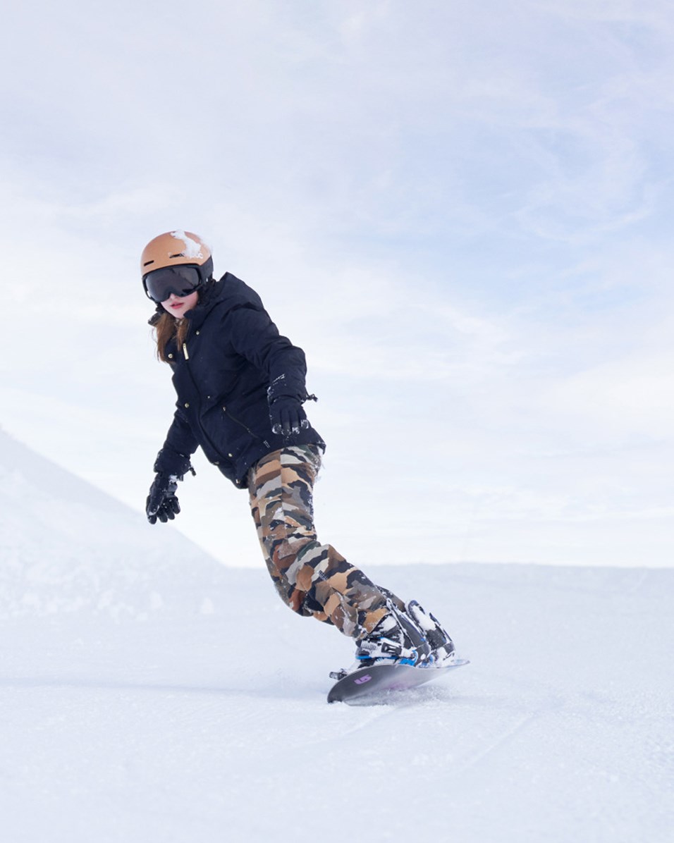 Pearson - Black - Black waterproof and recycled ski jacket