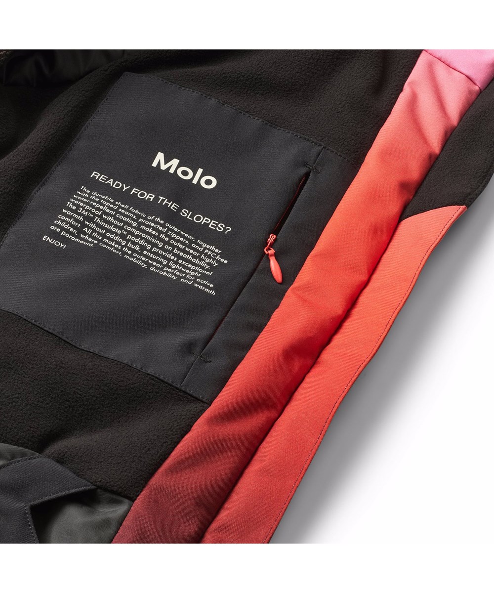 Pearson - Fiery Red - Wind and waterproof pink and red winter jacket for children made of recycled polyester with recycled polyester filling and 3M™ Thinsulate™.