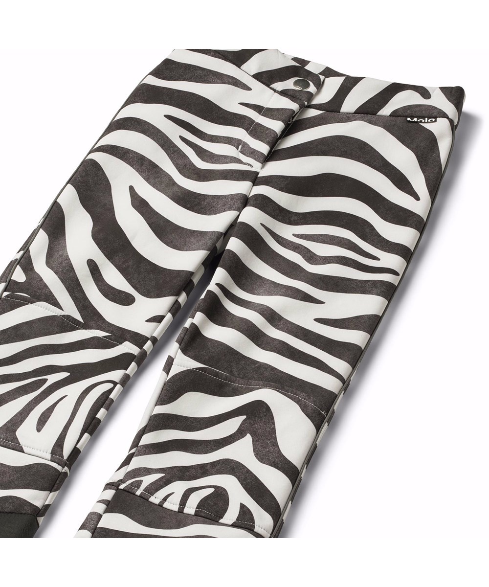 Harlie - Zebra - Zebra-striped, water-repellent softshell-trousers for children in recycled polyester.