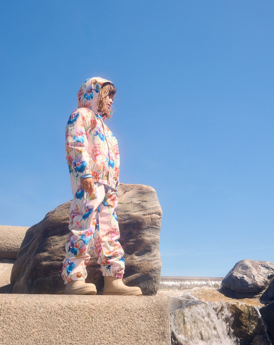 Whalley - Tulip Pink - Pink wind and waterproof rain set in recycled polyester with an all-over print of artistic tulips