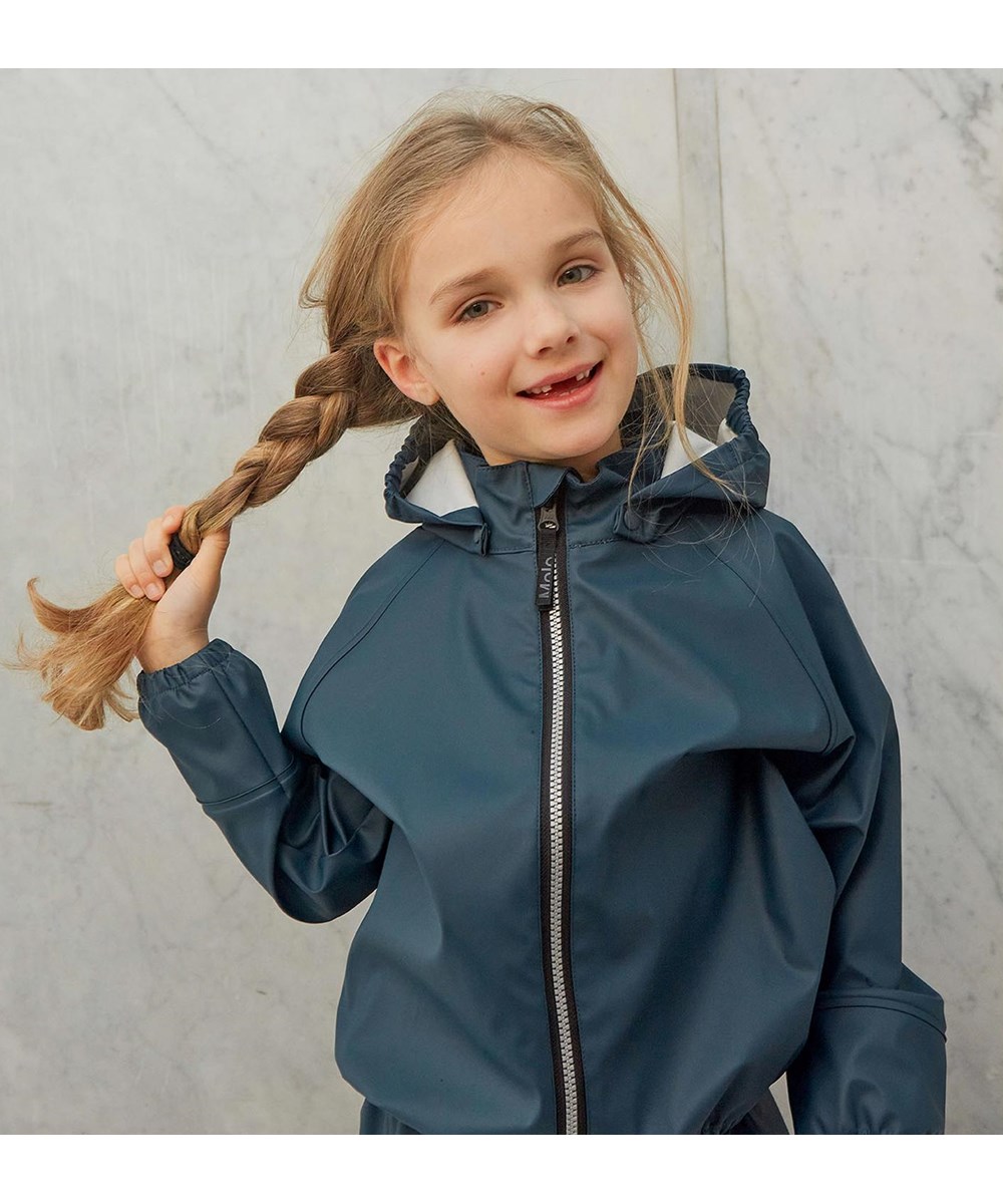 Zan - Summer Night - Dark blue rain jacket with star reflector