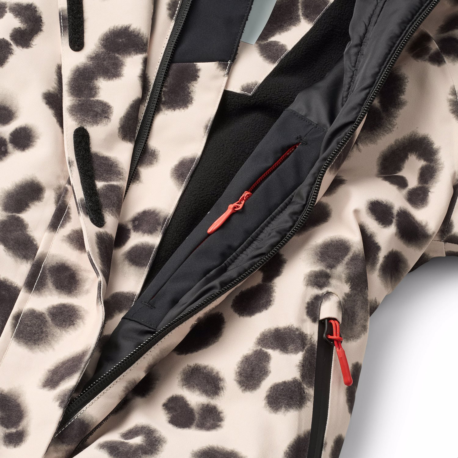 Hux - Snow Leo - Wind and waterproof jumpsuit in a unique leopard