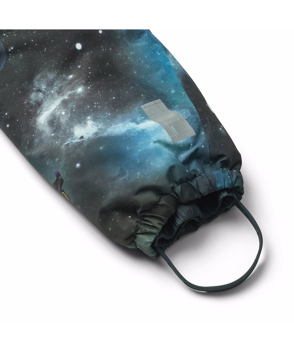 Pingo - Far Out - Water-repellent jumpsuit with spacprint, made of recycled nylon and temperature down to -10°C.