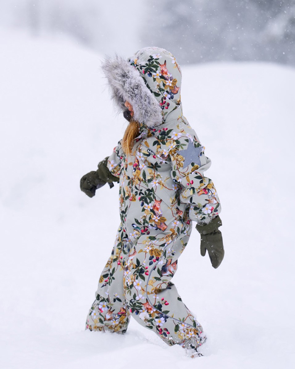 Polaris Fur - Forest Life - Recycled snowsuit with berries and floral print 