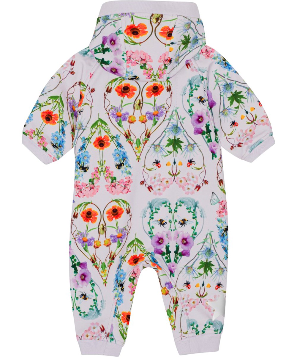 Hill - Flower Hearts - Lyserød softshell dragt til babyer og mindre børn med blomsterprint.