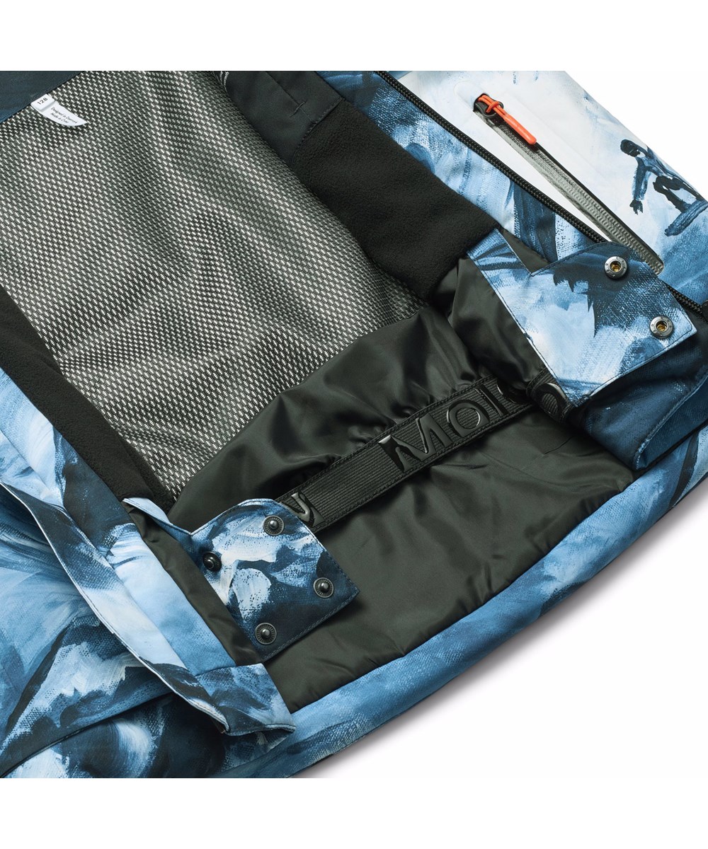 Alpine - Arty Mountains - Vind- og vandtæt blå og hvid vinterjakke til børn i genanvendt polyester samt vatteret med 3M™ Thinsulate™.