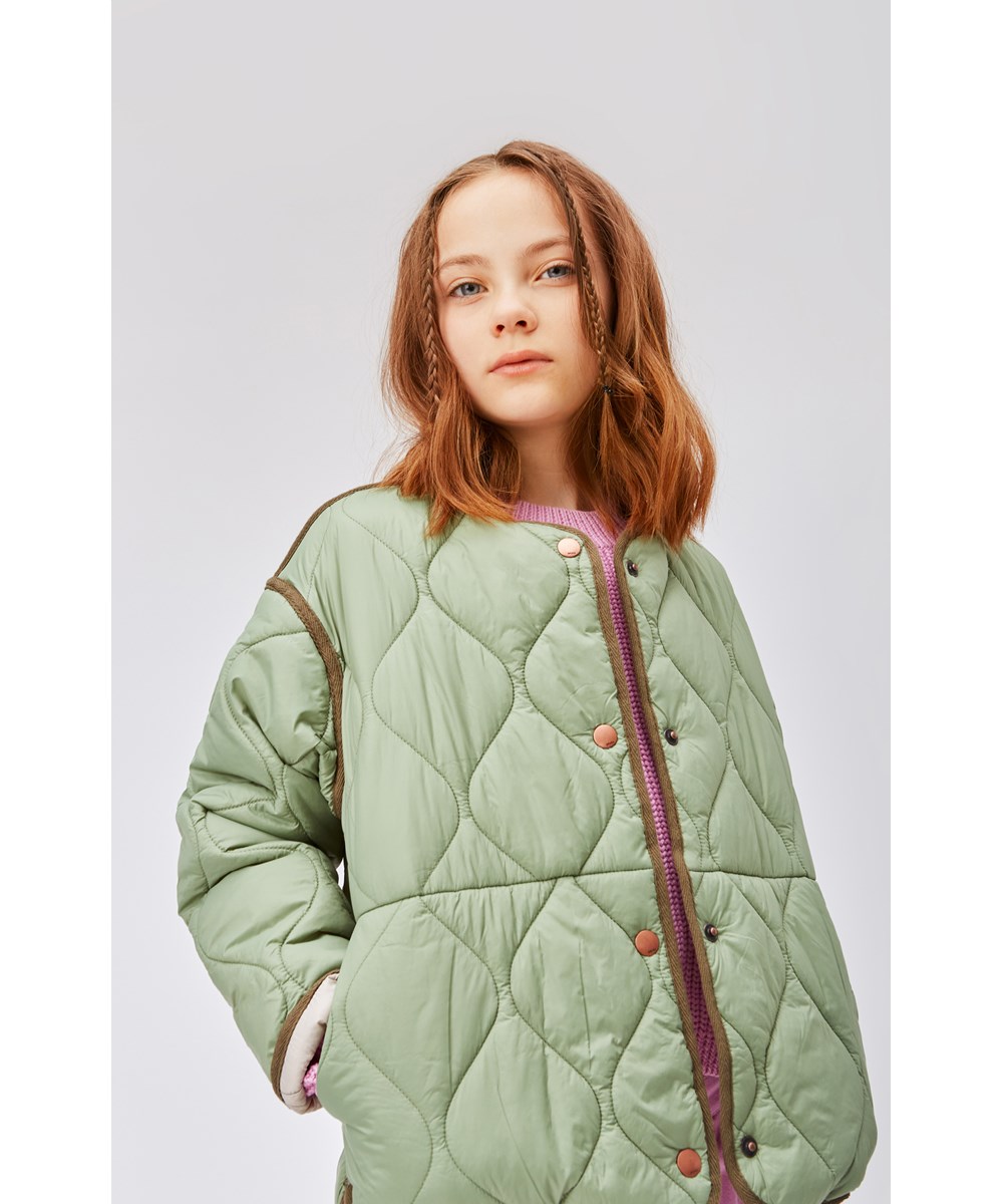 Hailee - Meadow - Recycled grøn quilted jakke