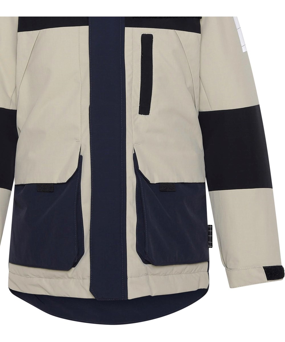 Harding - Block Moon Sand - Sort, blå og beige recycled jakke 