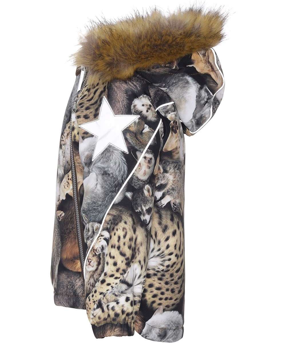 Hopla Fur - Sleeping Cubs - Recycled brun vinterjakke med dyre print