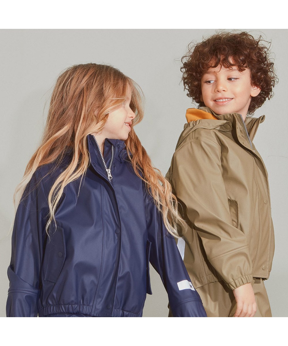 Zet - Classic Navy - Recycled gummi regntøjssæt i mørkeblå