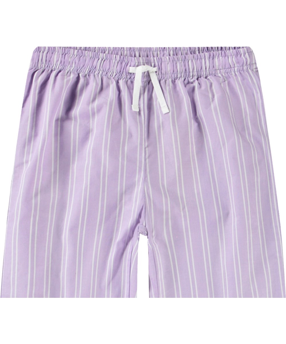 Alfrida - Purple Rail Stripe - Bukser i økologisk bomuld til børn. Stribede i lyselilla og hvid.