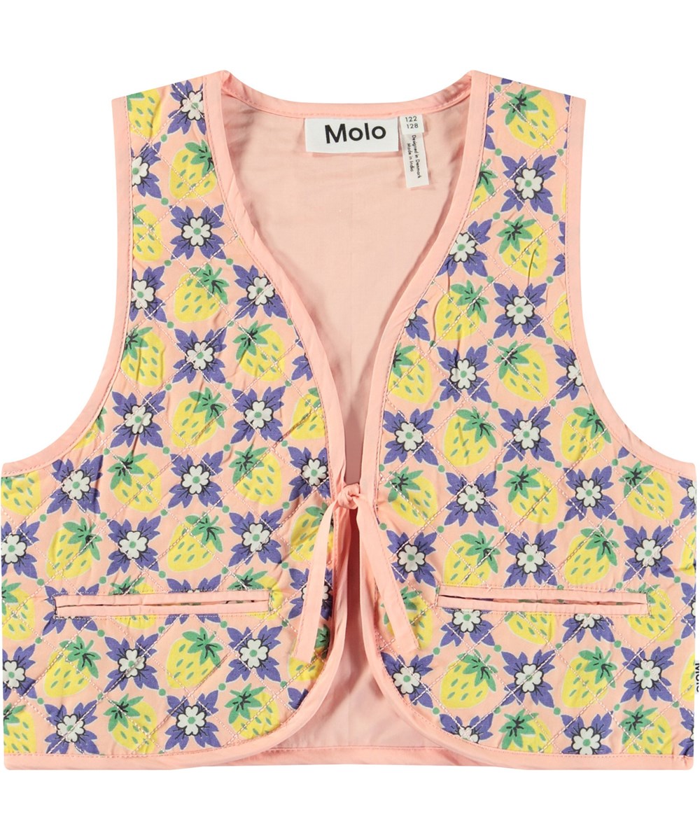 Hilma - Vintage Berries - Lys orange vest til børn i quiltet bomuld med små paspoleret lommer.