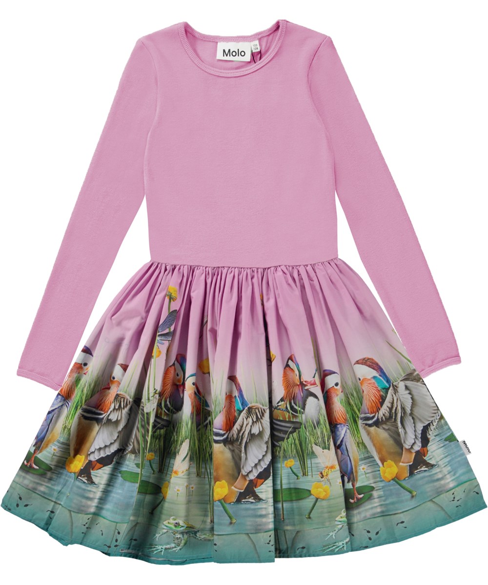 Casie - Dashing Ducks - Pink kjole i økologisk bomuld og dam og fugleprint