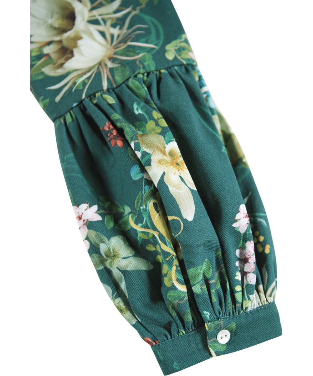 Cece - Cosmic Paisley - Lang grøn kjole i økologisk bomuldspoplin med blomsterprint. 