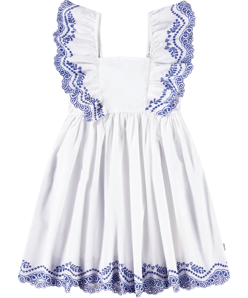 Clementine - Crisp White - Hvid knælang kjole til børn i økologisk bomuld med broderie anglaise på skørtet samt flæsen over skulderen.