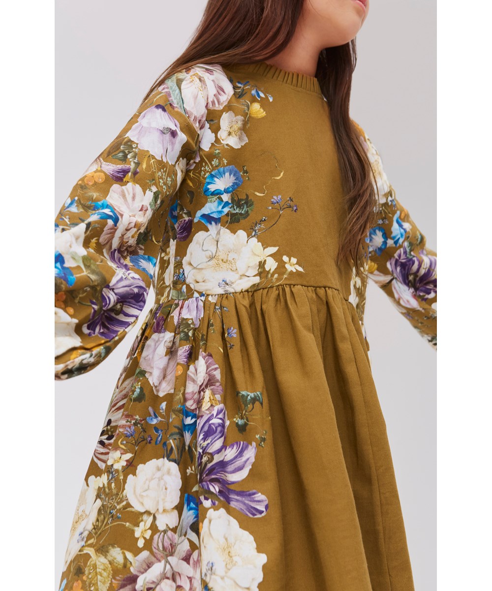 Como - Poetic Flora - Brun kjole med blomster print 