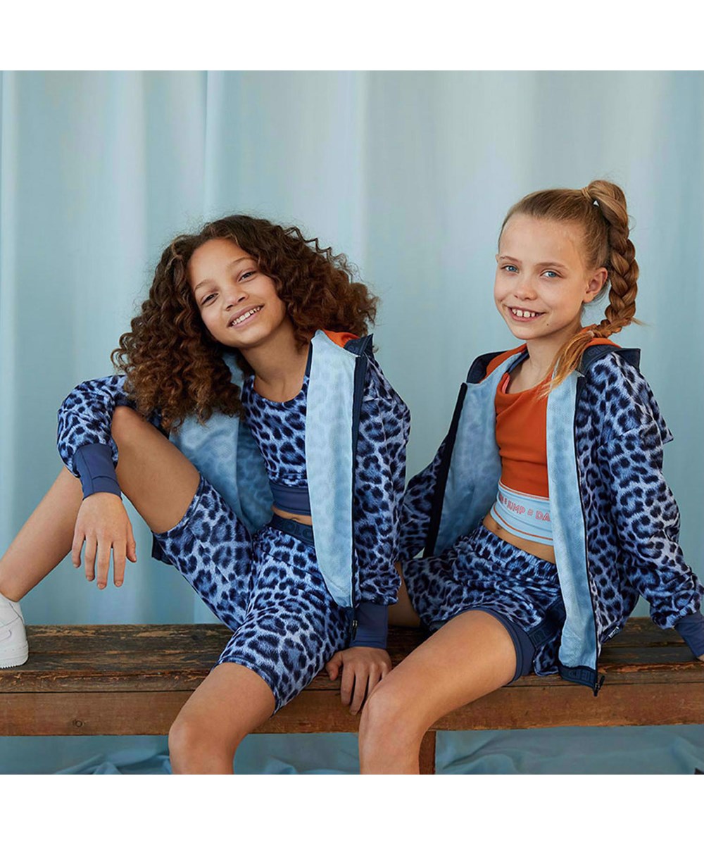 Obelia - Sporty Leo - Blå mellemlange sportsleggings med leopardprint