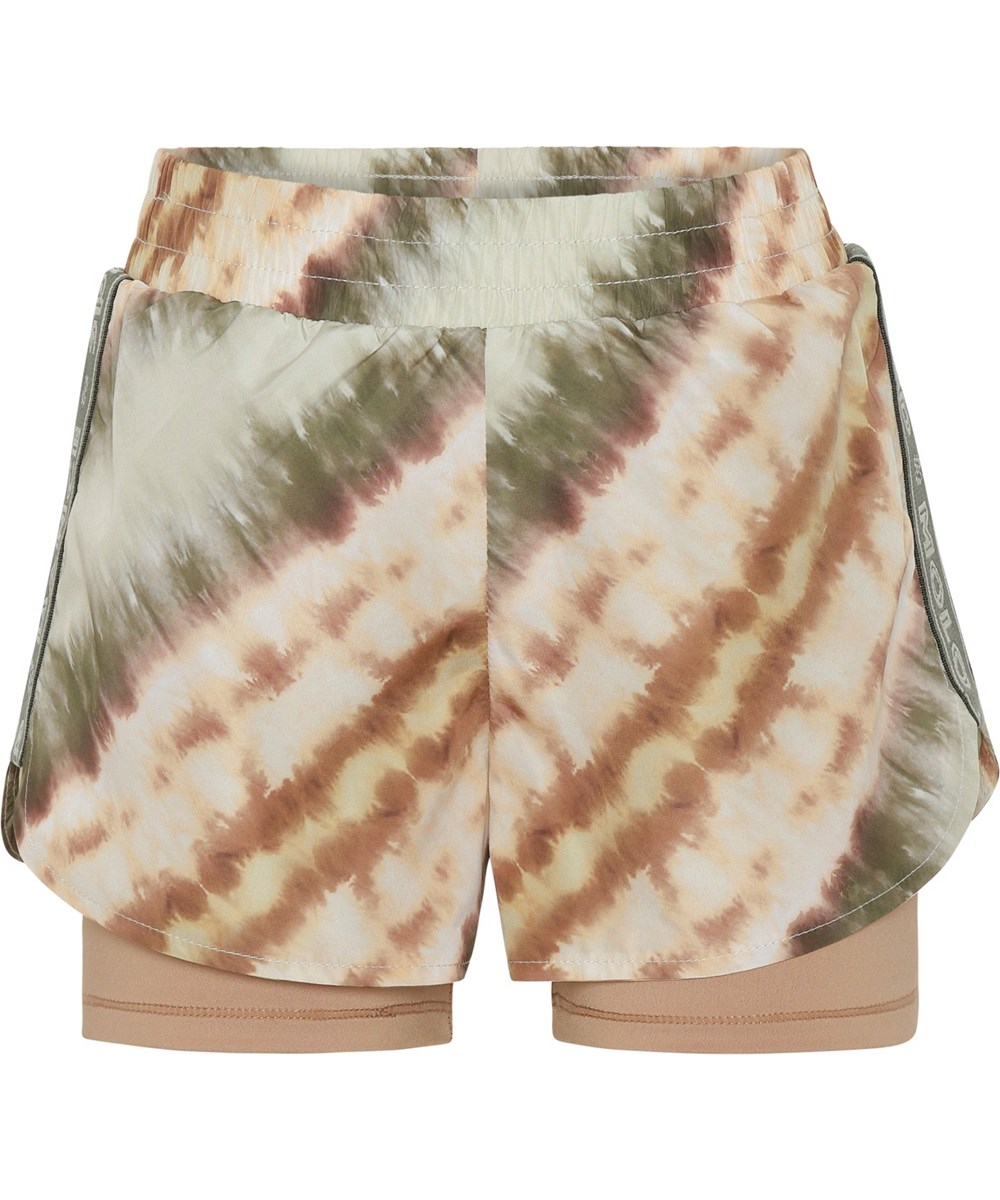Omari - Tie Dye Diagonal - Sportsshorts i tie-dye grøn og beige