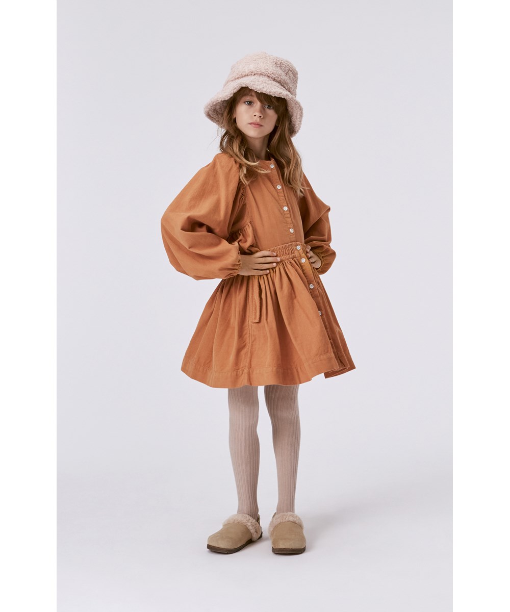 Rida - Rosie Sand - Orange økologisk skjortebluse i riflet fløjl