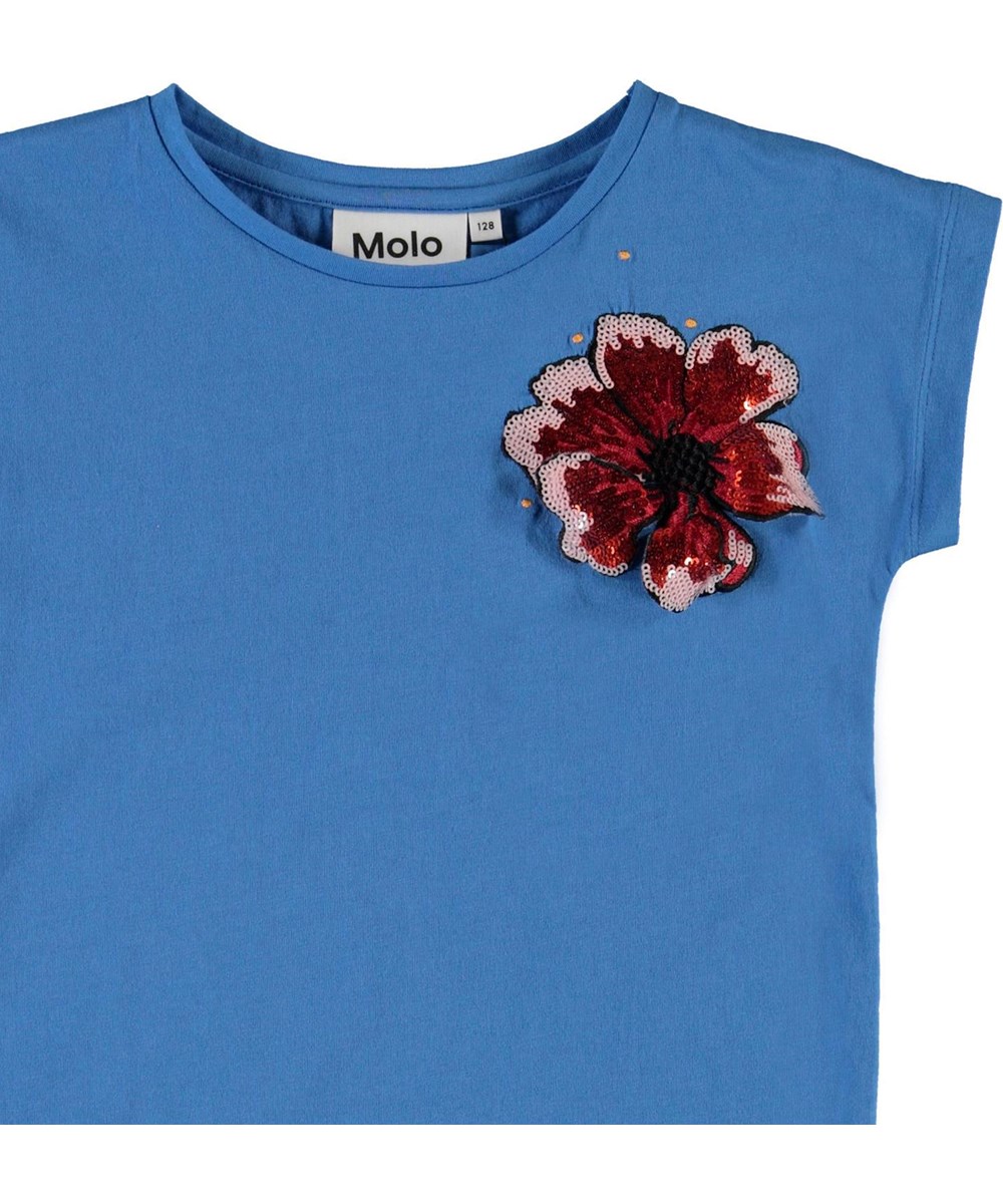 Ragnhilde - French Blue - Blå t-shirt med paliet blomst