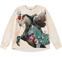 Reniza T-shirts & Tops