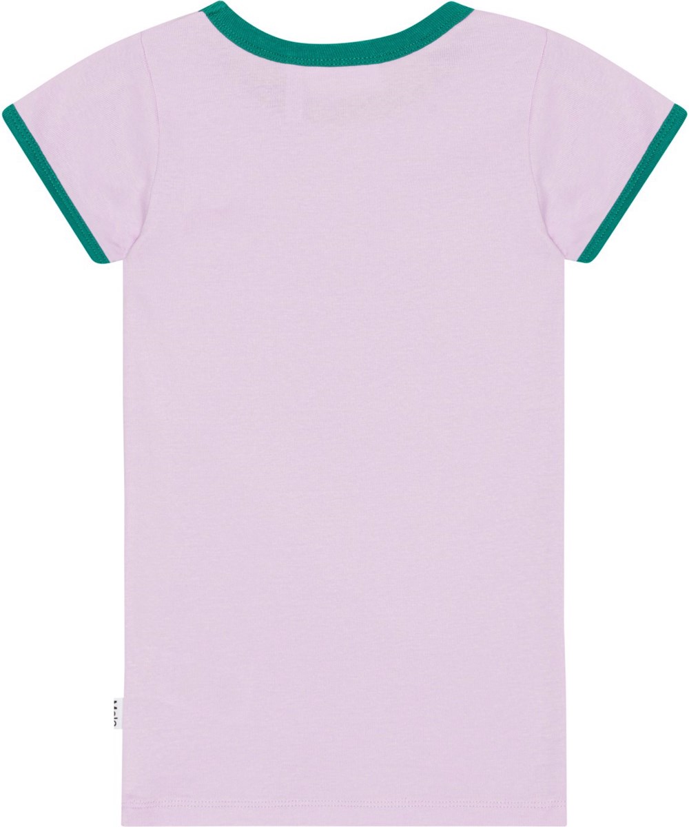 Rhiannon - Team 2024 - Pastel lilla tætsiddende t-shirt i økologisk bomuld
