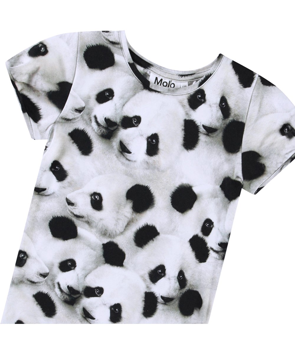Rimona - Giant Panda - Tætsiddende t-shirt med print til børn i blødt økologisk bomuld med rund hals og små korte ærmer med puf.