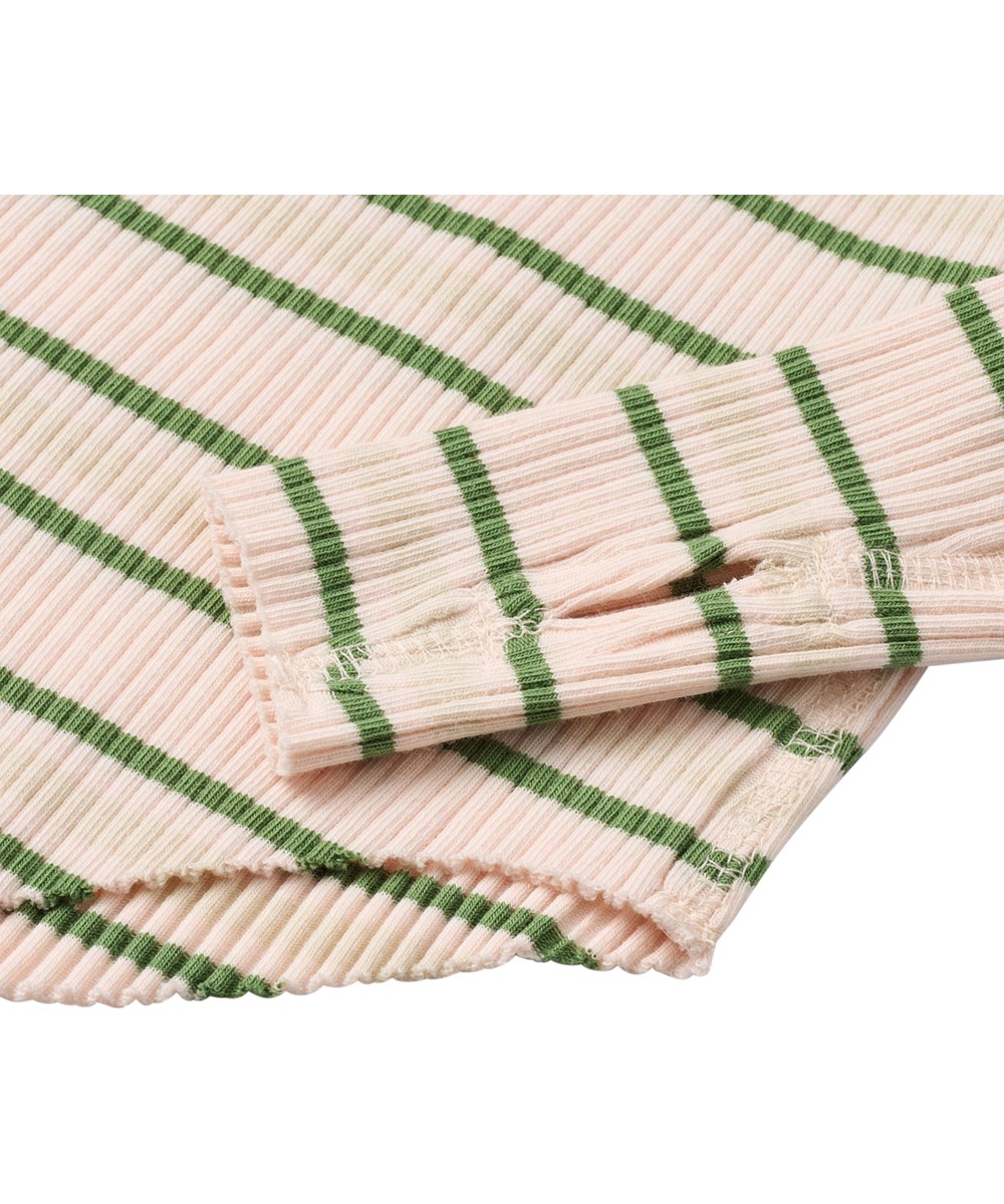 Rochelle - Cloud Green Stripe - Stribet langærmet bluse i økologisk bomuldsrib til børn